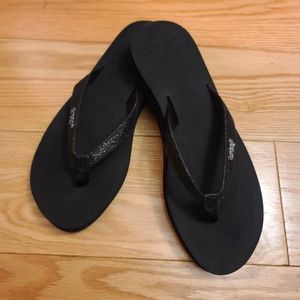 Women's Black Cushion Flip flops with Rhinestones Size 7 New without tags